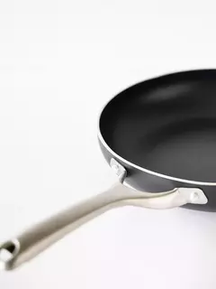 Batería de Cocina Oster Palladium 8 Piezas Negro - comprar online
