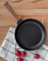Sarten Hierro Fundido 20 cm de Diametro Mango Madera BRIZOLL UCRANIA