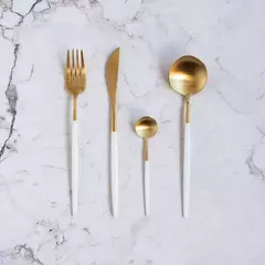 Set De 24 Cubiertos De Acero Inoxidable Premium (Dorados Con Mango Blanco)