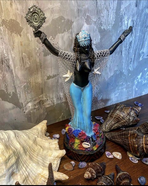 Imagem Iemanjá - Média