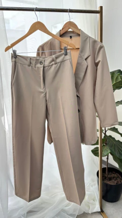 BLAZER SASTRERO OLIVIA en internet