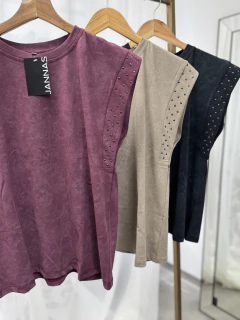 REMERA VIKI TACHAS - comprar online