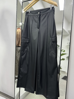 Imagen de Wide leg cargo de cuero