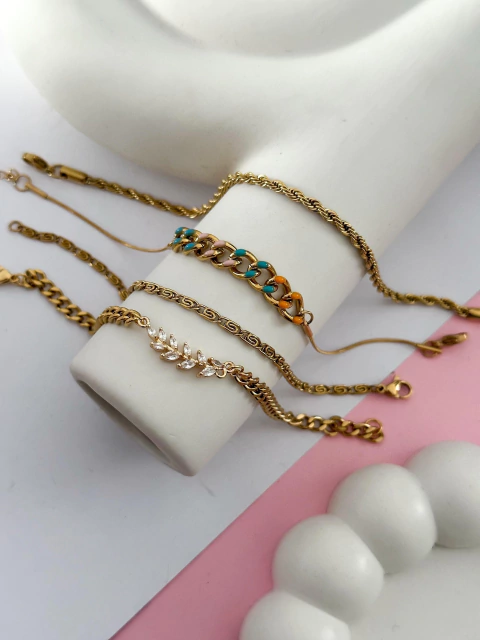 Pack x3 Pulseras Golden Surtidas CD396