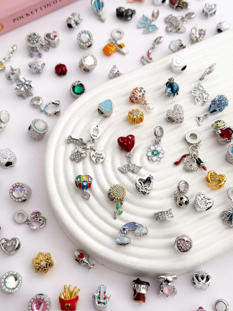 PACK x6 CHARMS SURTIDOS CD1055 - comprar online