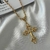 Colar Cruz Cristais Dourado