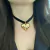 Colar Choker Veludo Pingente Coração Dourado - loja online