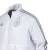 Campera de salida blanca de la selección argentina, modelo uniforia anthem para hombre, con el logotipo de adidas y el escudo de la AFA.