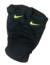 Canilleras Nike Mercurial Blade en color negro con logotipo amarillo.