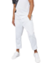 Pantalón blanco 7/8 de adidas para hombre, con diseño urbano y bolsillos.