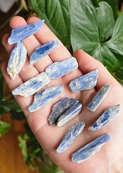 Cianita Azul en bruto