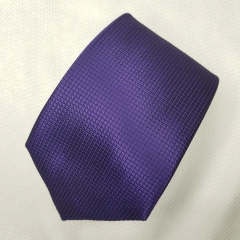 Gravata Semi-Slim Jacquard Roxo Escuro Lisa Qadrada