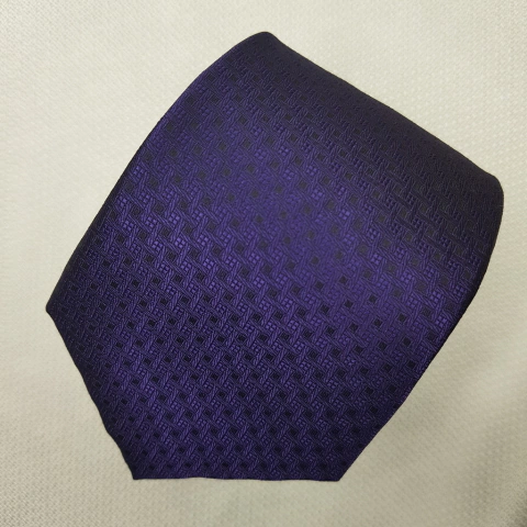 Gravata Semi-Slim Jacquard Roxo Trabalhado com Bolinha Preto