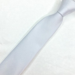 Gravata Semi-Slim Jacquard Lisa Trabalhada Cinza Claro na internet