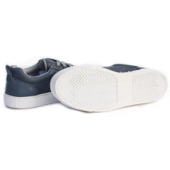 Zapatilla urbana cuero vacuno (7503)