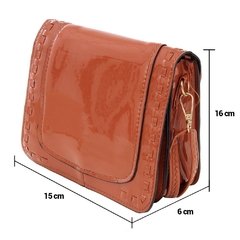 Bolsa Transversal Feminina Em Verniz Com Tressê Laterais - comprar online