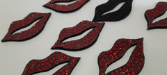Apliques labios rojos con strass vidrio x10 piezas. en internet