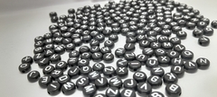 Dijes Letras Negras Redondas Planas x25Gr - comprar online