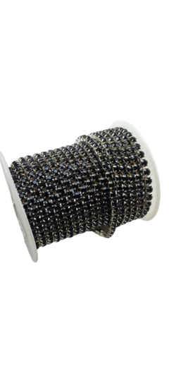 Strass ss18 acrilico negro continuo base plata x 9 metros.