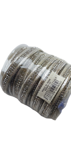 Gamuza con strass 10 mm x 10 yardas.