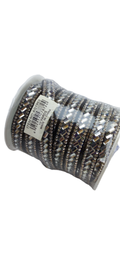 Gamuza con strass x 10 yardas.