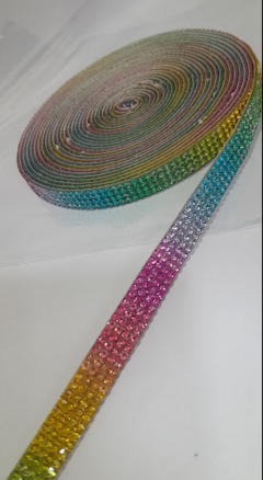 Strass autoadhesivo 4lineas multicolor x 4,5metros
