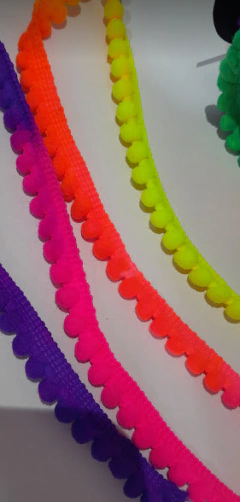Tira de pompon 8mm Continuo x4,5m - comprar online