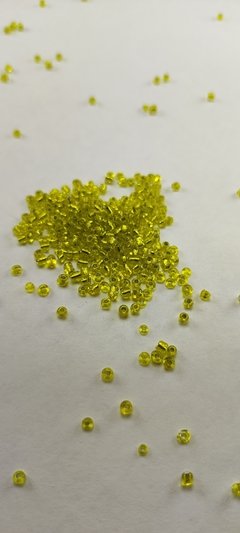 Mostacilla 2 mm pasante brillosa x 450 gramos. en internet