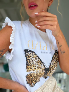 Remera• BUTTERFLY white• - comprar online