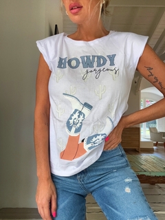 Remera• HOWDY georgeus• en internet