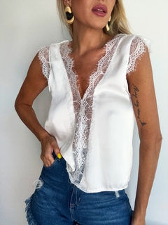 Imagen de Blusa• NICOLETA white•