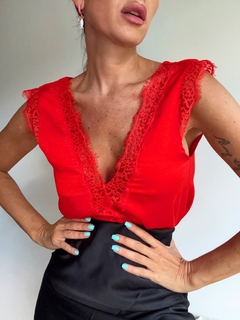 Blusa• Nicoleta red - tienda online