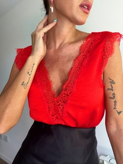 Blusa• Nicoleta red