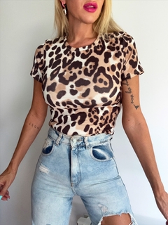 Remera• WINONA animal• - comprar online