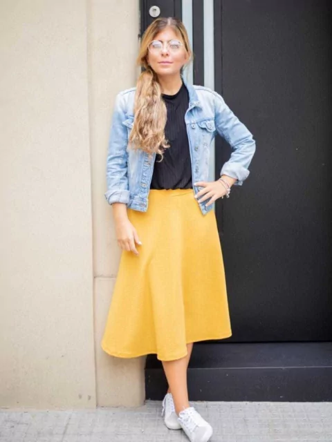 Falda acampanada Pique mostaza. Mujer