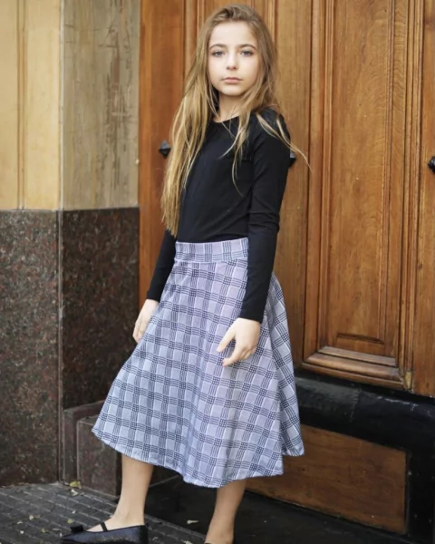 Falda acampanada gales. Niñas