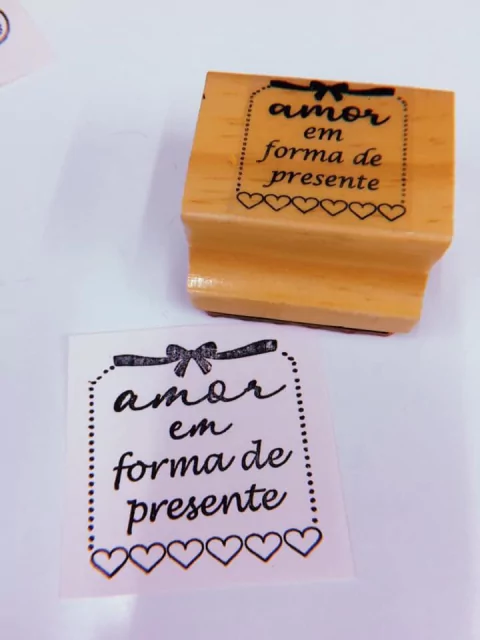 Carimbo amor em forma de presente