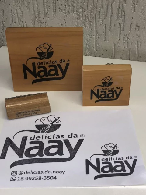 Kit carimbos Personalizados + carimbeira + tinta