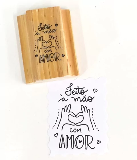 Carimbo Feito à Mão com Amor