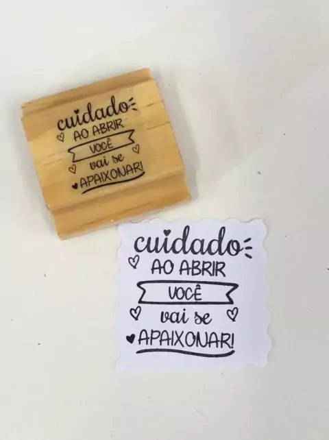 carimbo cuidado ao abrir você vai se apaixonar