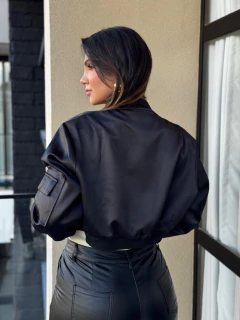 Jaqueta acetinada punho