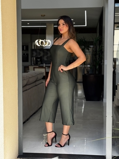 Macacão pantacourt cores - Yamada Fashion