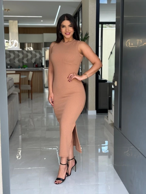 Vestido canelado malha