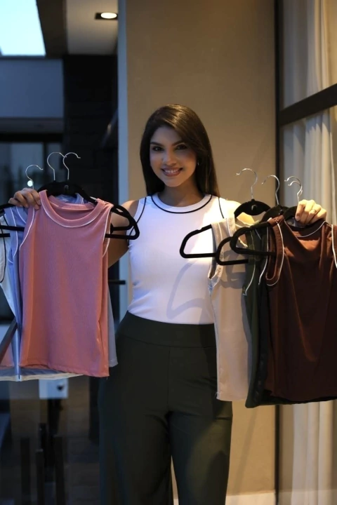 Blusa canelada malha fria