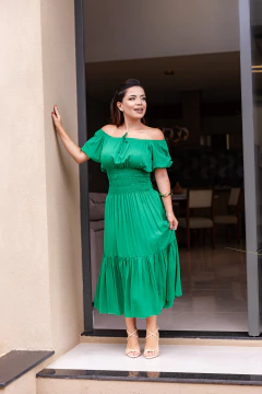 Vestido midi manguinha com lastex na cintura