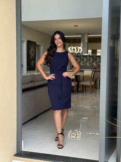 Vestido tubinho gola u