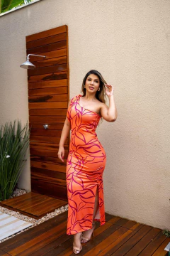 Vestido fluity estampado com bojo na internet