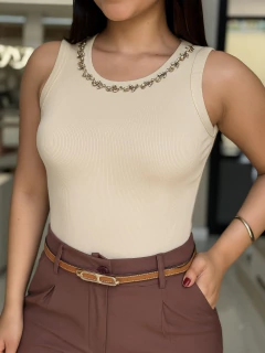 Blusa canelada detalhes sem manga