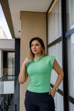 Imagem do Blusa canelada gola corrente