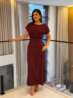 Conjunto de saia e blusa com manguinha